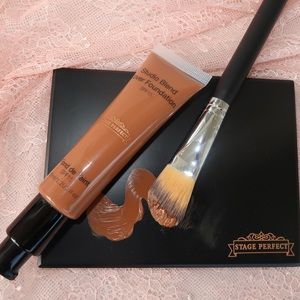 Vegan Full Coverage Foundation with SPF15 NW44